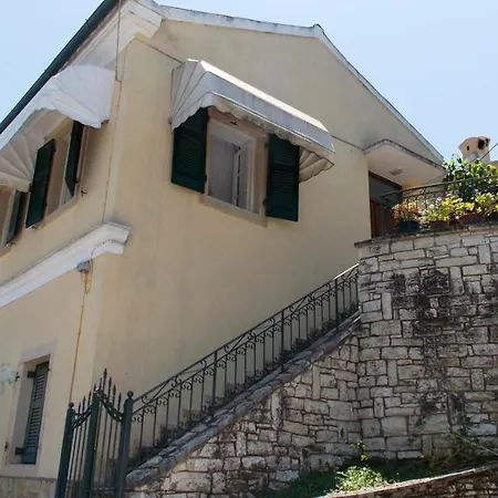Casa vacanze Lamda's House Agii Deka Corfu